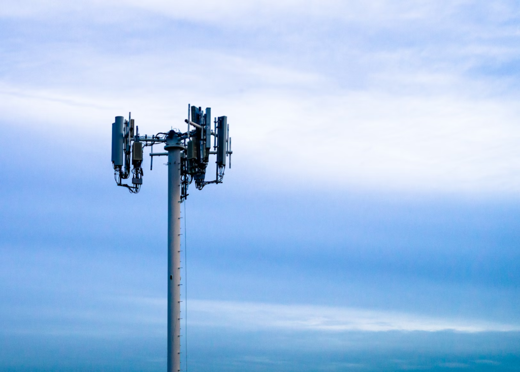 What to Know Before Choosing Between Today’s Top Wireless Providers